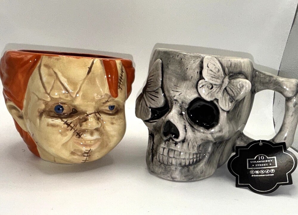 2 Halloween Mugs Skull & Chucky, Ceramic 16 oz